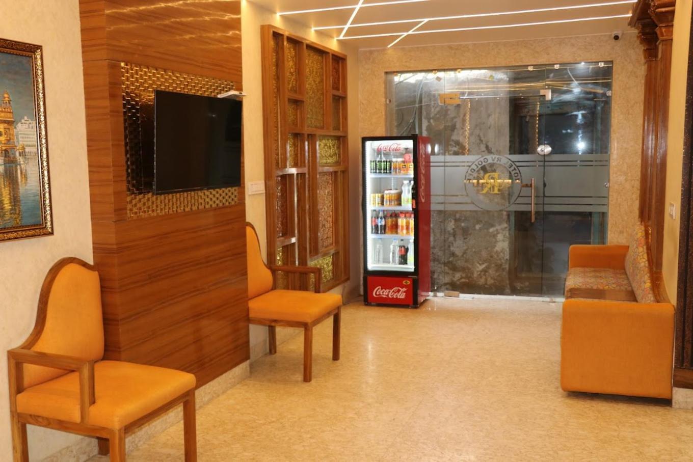 Hotel Rv Golden 암리차르 외부 사진